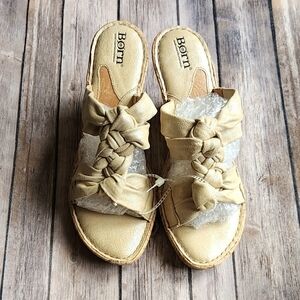 Born Mauve Cork Wedge Sandals Size 10